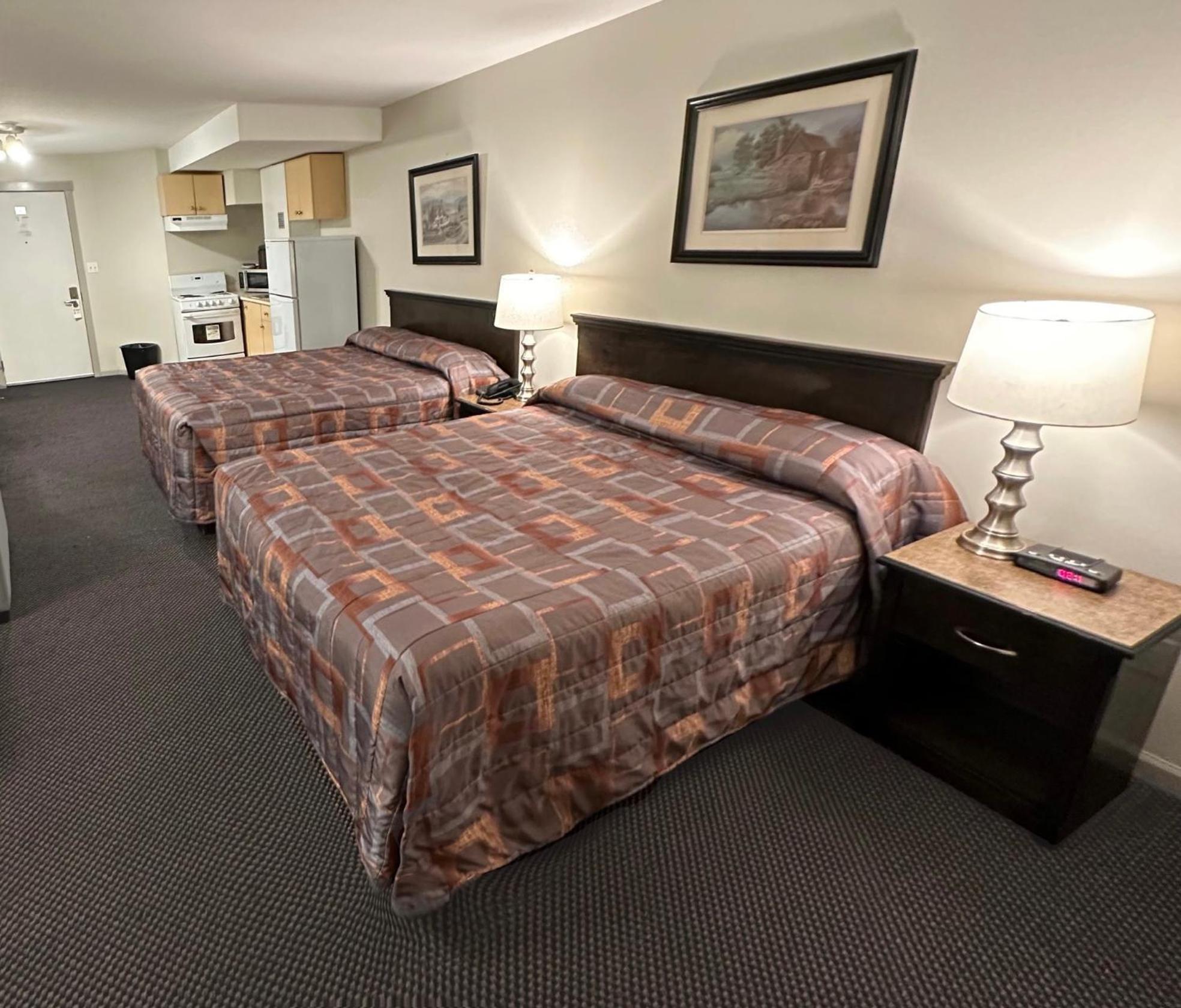 Canadian Inn Суррей Екстер'єр фото