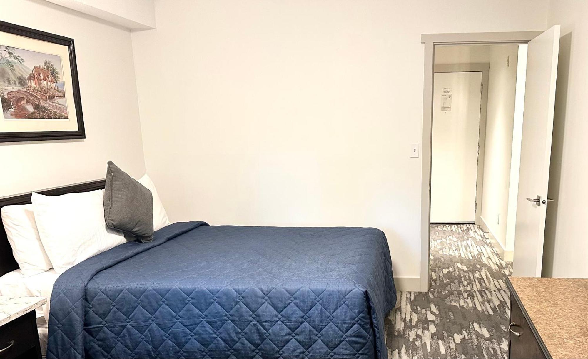 Canadian Inn Суррей Екстер'єр фото